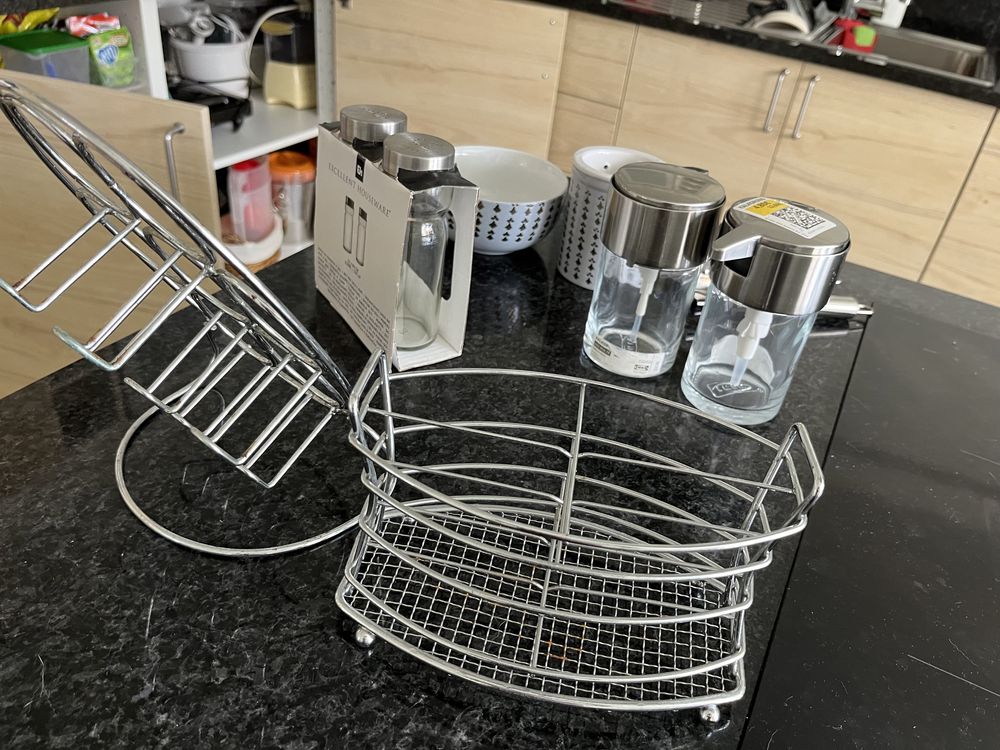 Loiças Artigos diversos Cozinha tudo por 10€