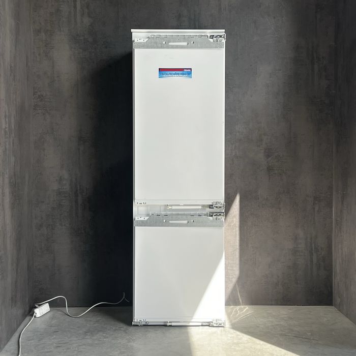 LUX!!! Холодильник Miele KFN 37452 IDE  Льод NoFrost Дотяжки