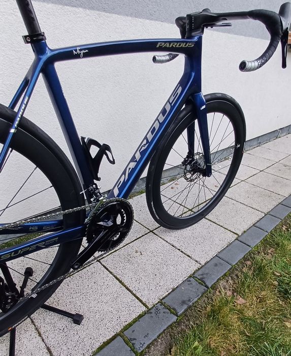 Rower szosowy Pardus disc full karbon,r2025 Shimano
105 r7100/2/12 r.