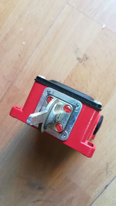 Wyłącznik krańcowy Bernstein D-SU2 VKS