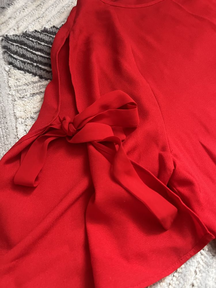 Блуза червона
