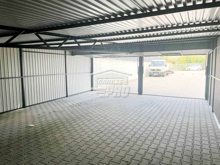 Garaż blaszany 6x7 Brama uchylna x2 + drzwi biały spad w tył GP140