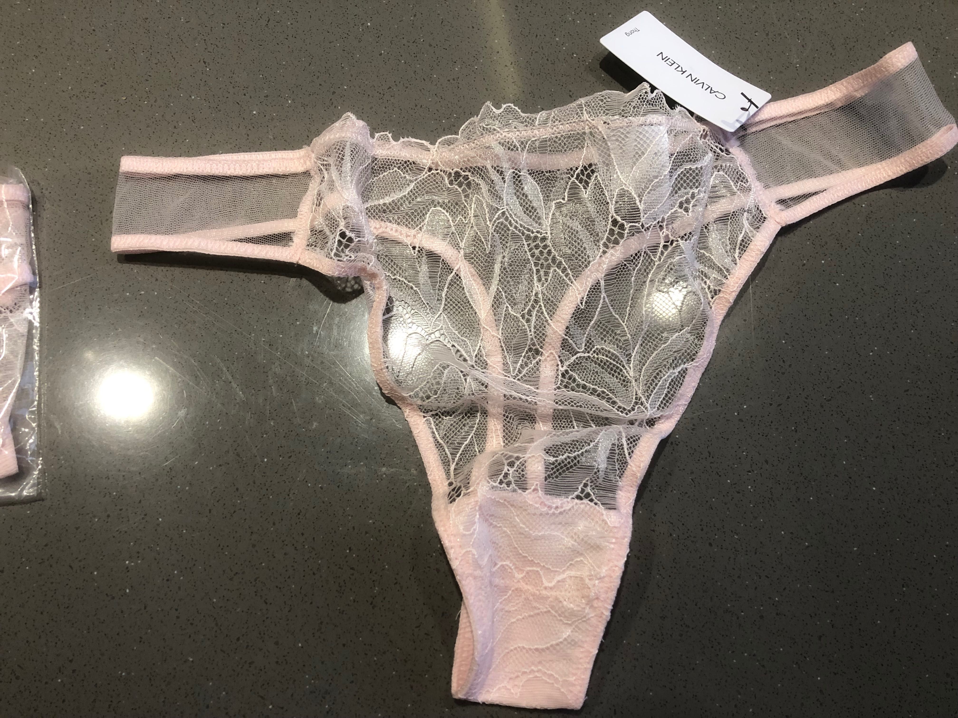 Calvin Klein underwear. Секси трусики стринги р М. Цена снижена!