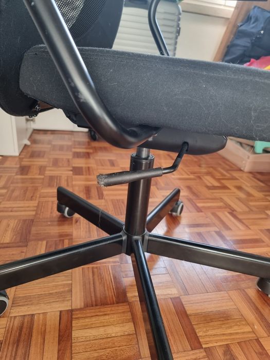 SECRETARIA + CADEIRA – Conjunto em Bom Estado