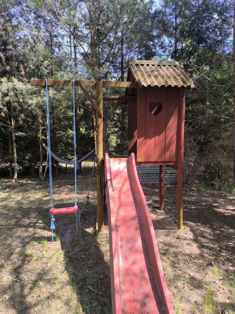 Drewniany domek na działkę dla dzieci z slizgawka ,huśtawka, piaskowni