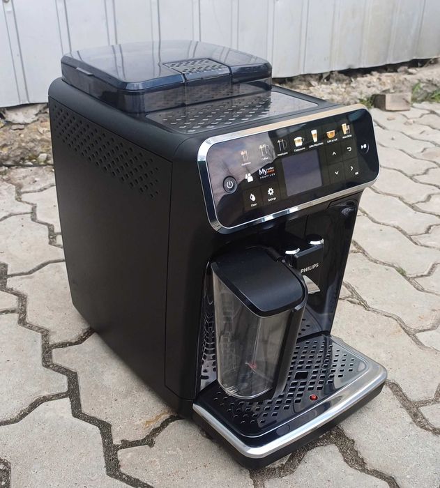 Кавомашина Філіпс Philips Series 5400 EP5441 EP5447 молочник LatteGo
