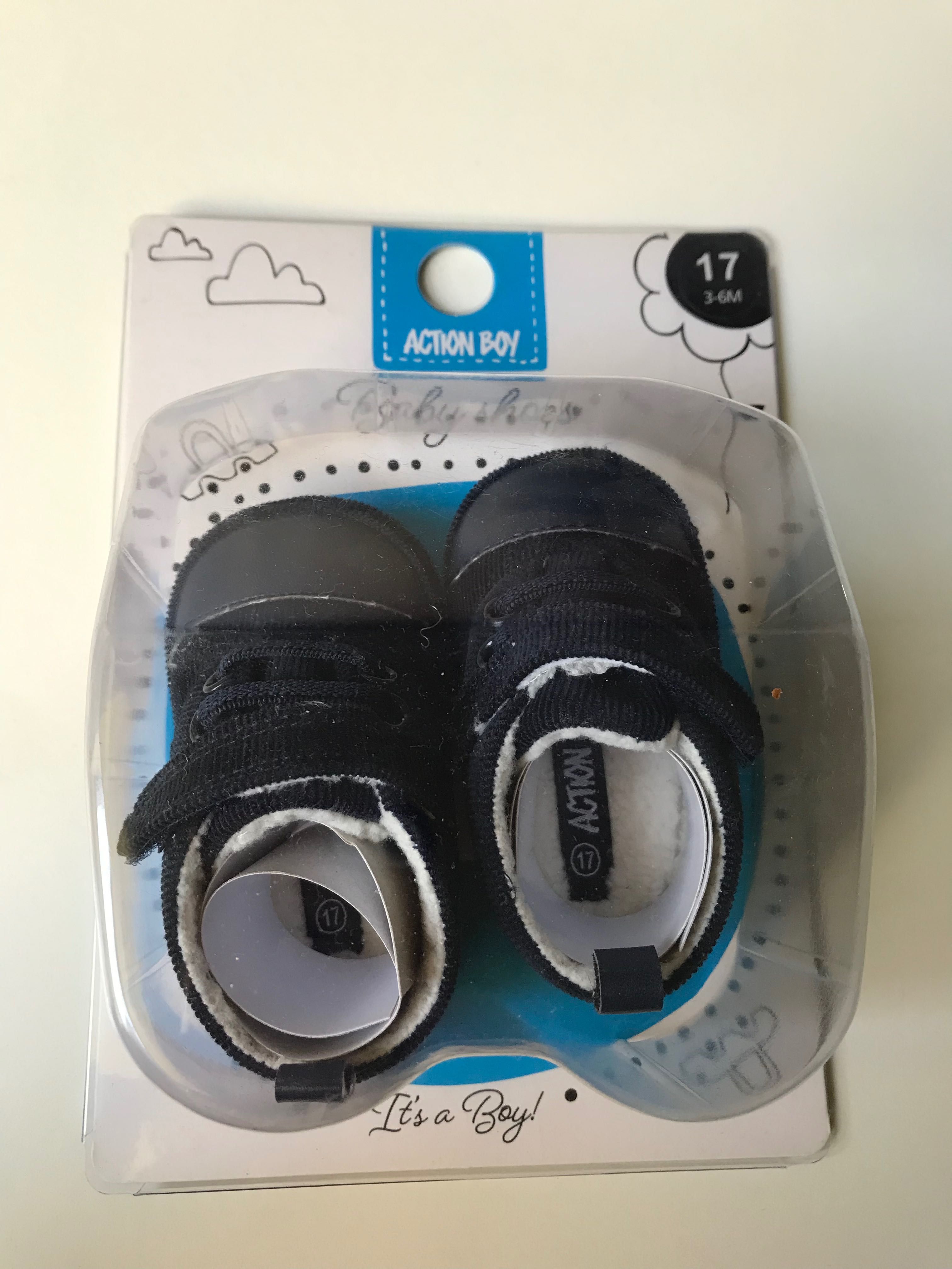 Buty dziecięce buciczki niemowlęce Action Boy rozm. 17, 3-6m chrzciny