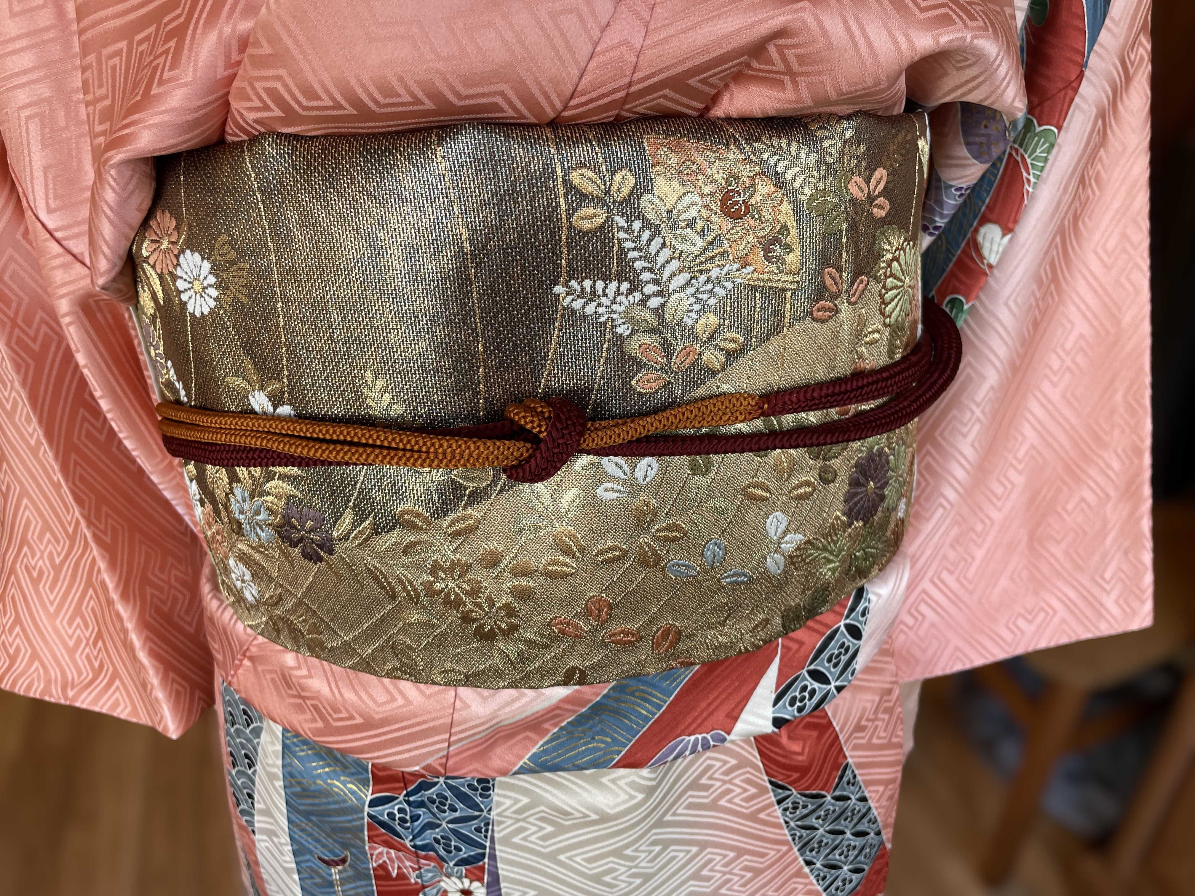 Japońskie kimono furisode + pas obi + sznur obijime