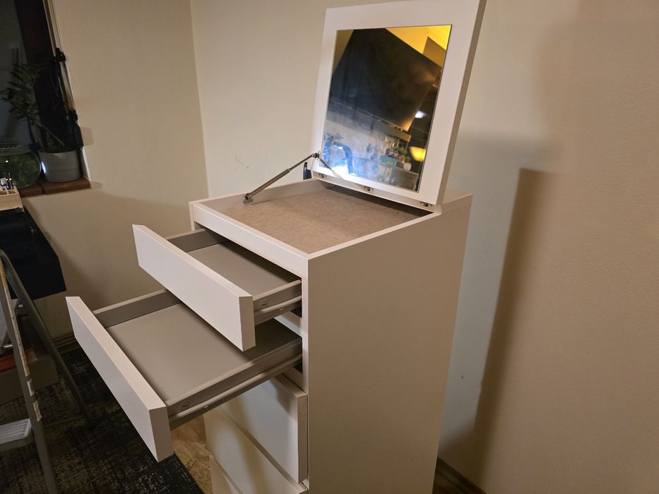 Szafka komoda toaletka stan bardzo dobry Ikea polecam