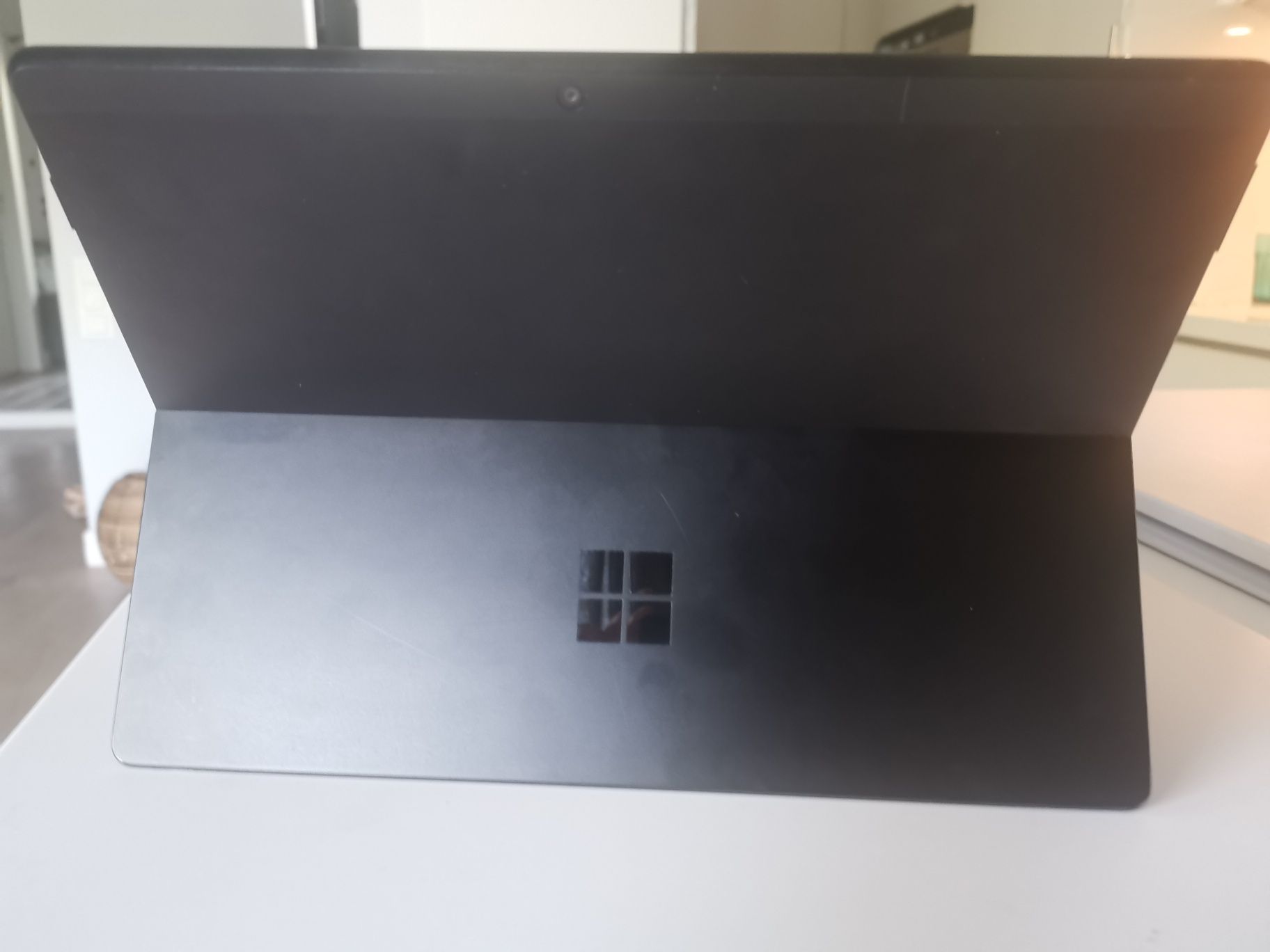 Microsoft Surface Pro X LTE