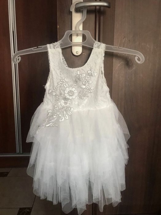 Sukienka biała, sukienka