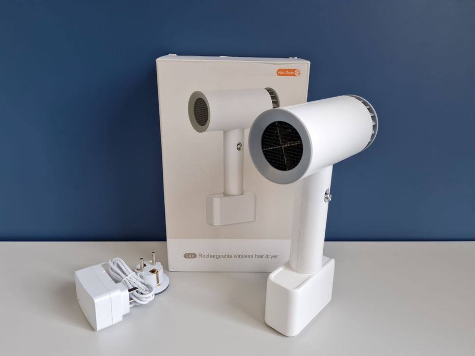 Акумуляторний фен VVU&CCO CFJ-2 новий