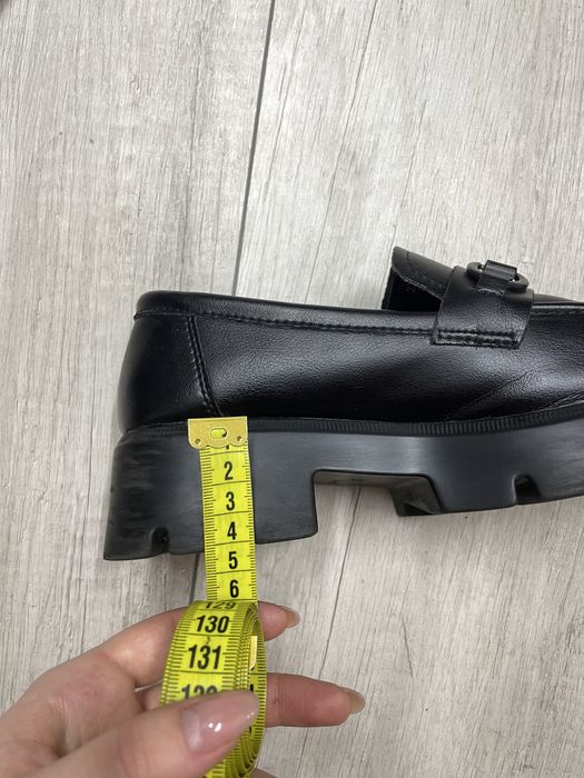 Лофери жіночі шкіряні 37 розмір