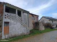 Casa de aldeia em Bragança de 192,00 m2