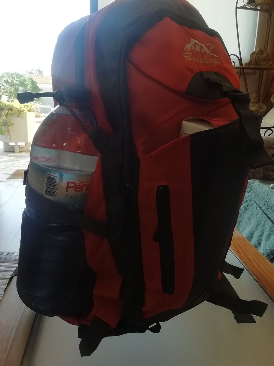 Vendo mochila nova, para escola caminhadas e campismo