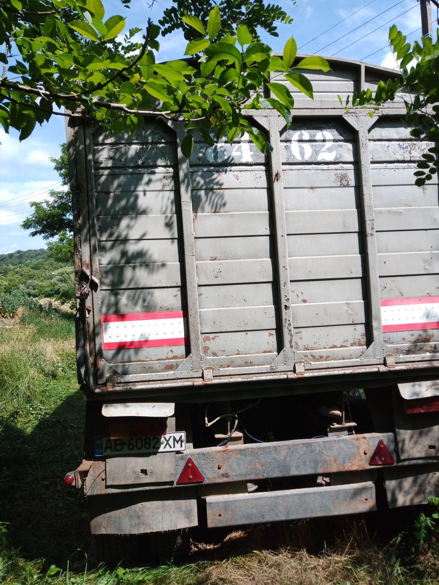 Продам тягач з причепом,