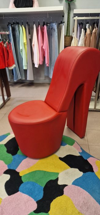 Sofá em forma de sapato