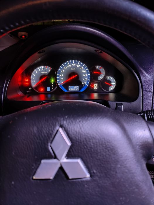 Mitsubishi Grandis 2.4 АКПП гбо4 2005