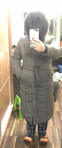Пальто зимнее длинное.