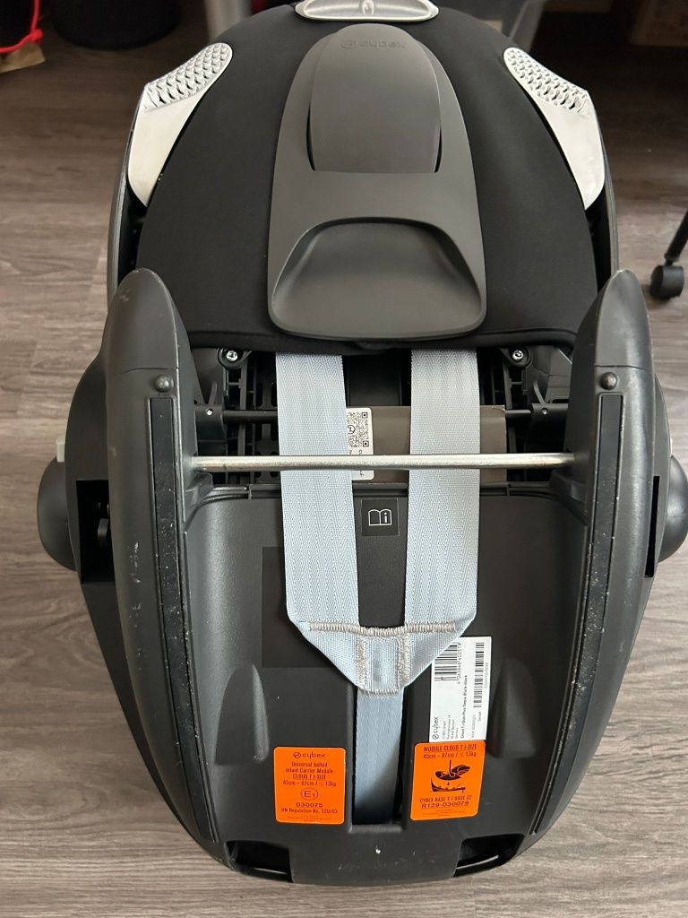 Fotelik samochodowy Cybex Cloud T i-Size — jak nowy!
