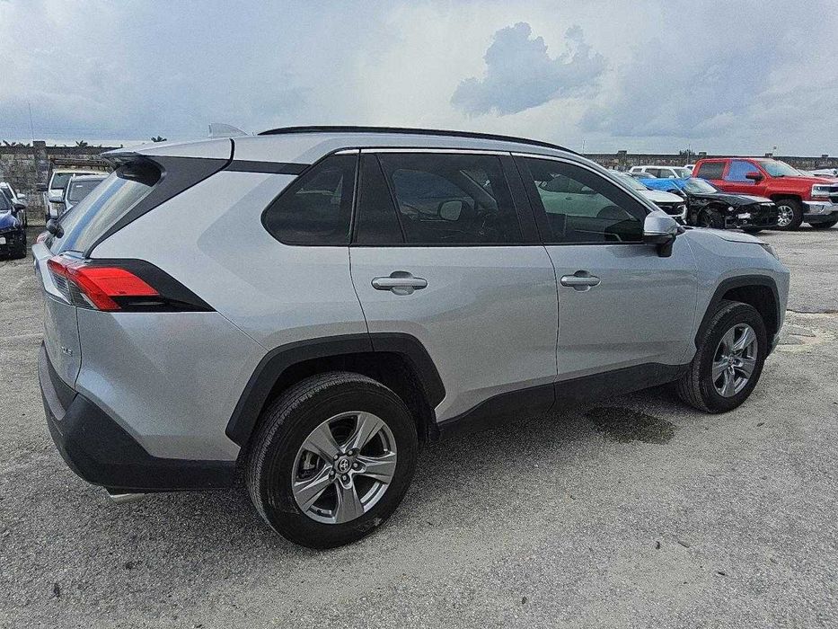 2024 Toyota Rav4 XLE можно з ПДВ