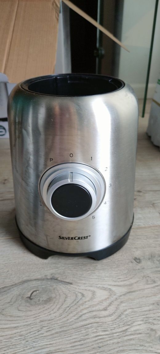 Blender kielichowy Silvercrest SSTME 600 B1 - sprawny, ale bez noża