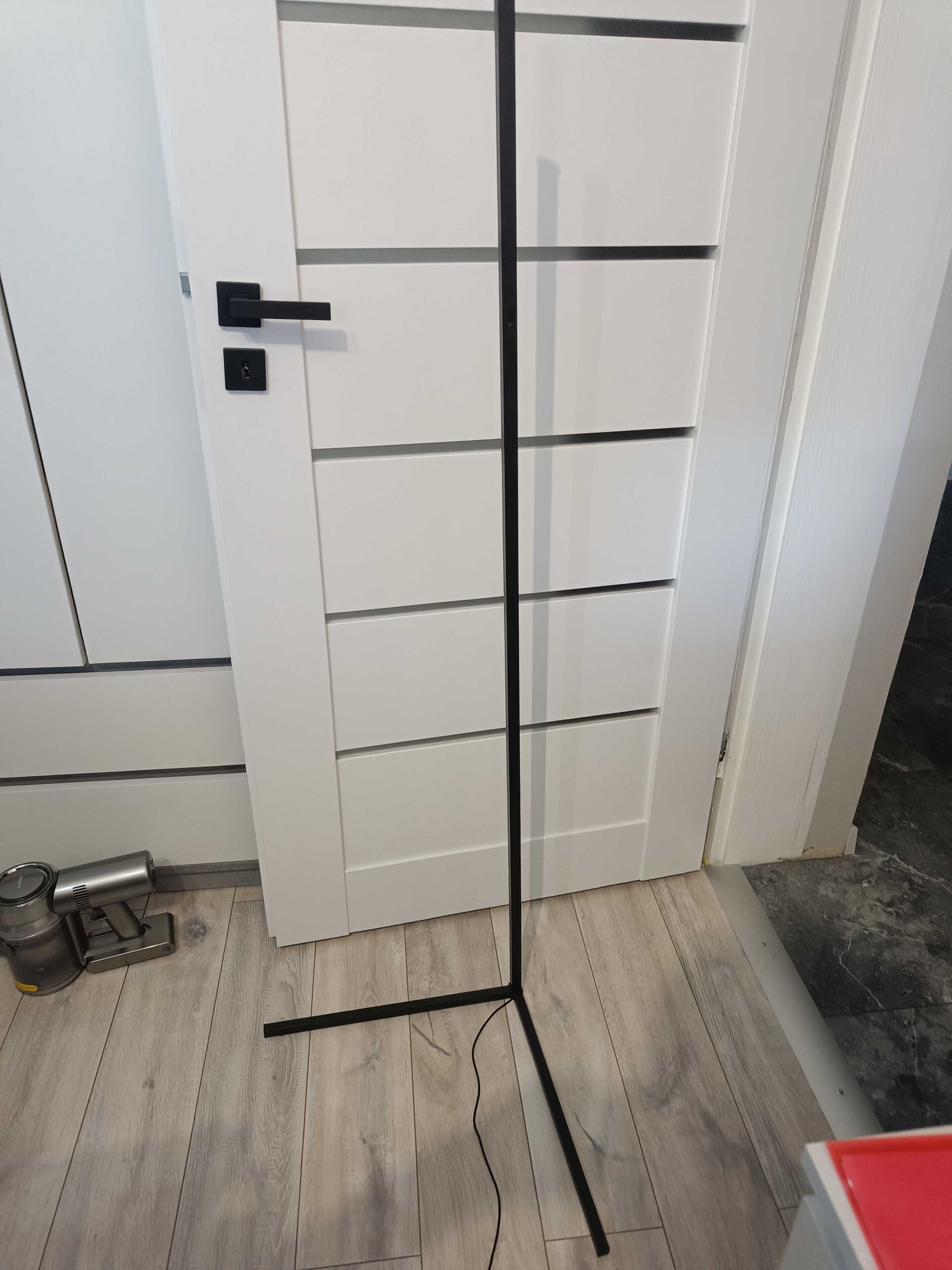 Lampy podłogowe RBG LED pilot wysokie