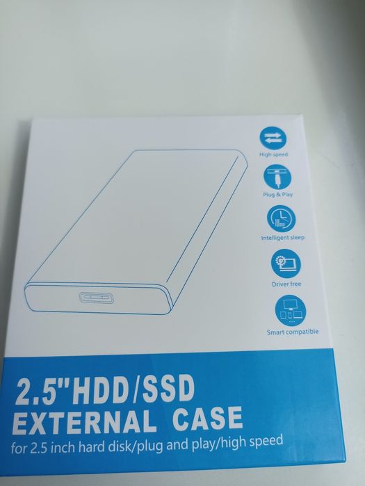 Dysk twardy zewnętrzny HDD 750 GB stan bdb.