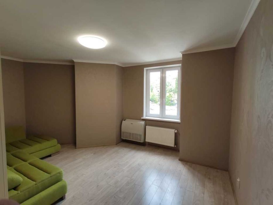 Продаж 4-к квартири. Раїси Окіпної, 8. 3 пов. Русанівка. Лівобережна