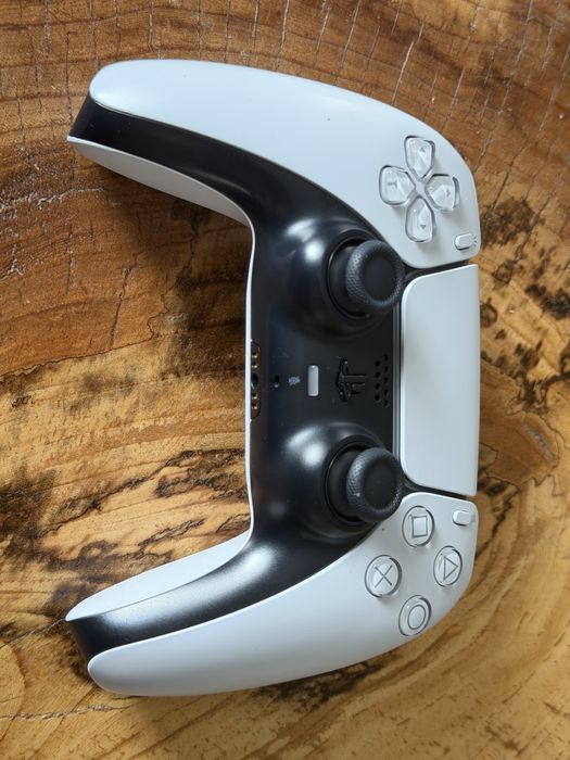 DualSense PS5 pad po wymianie analogów TMR bez dryftu