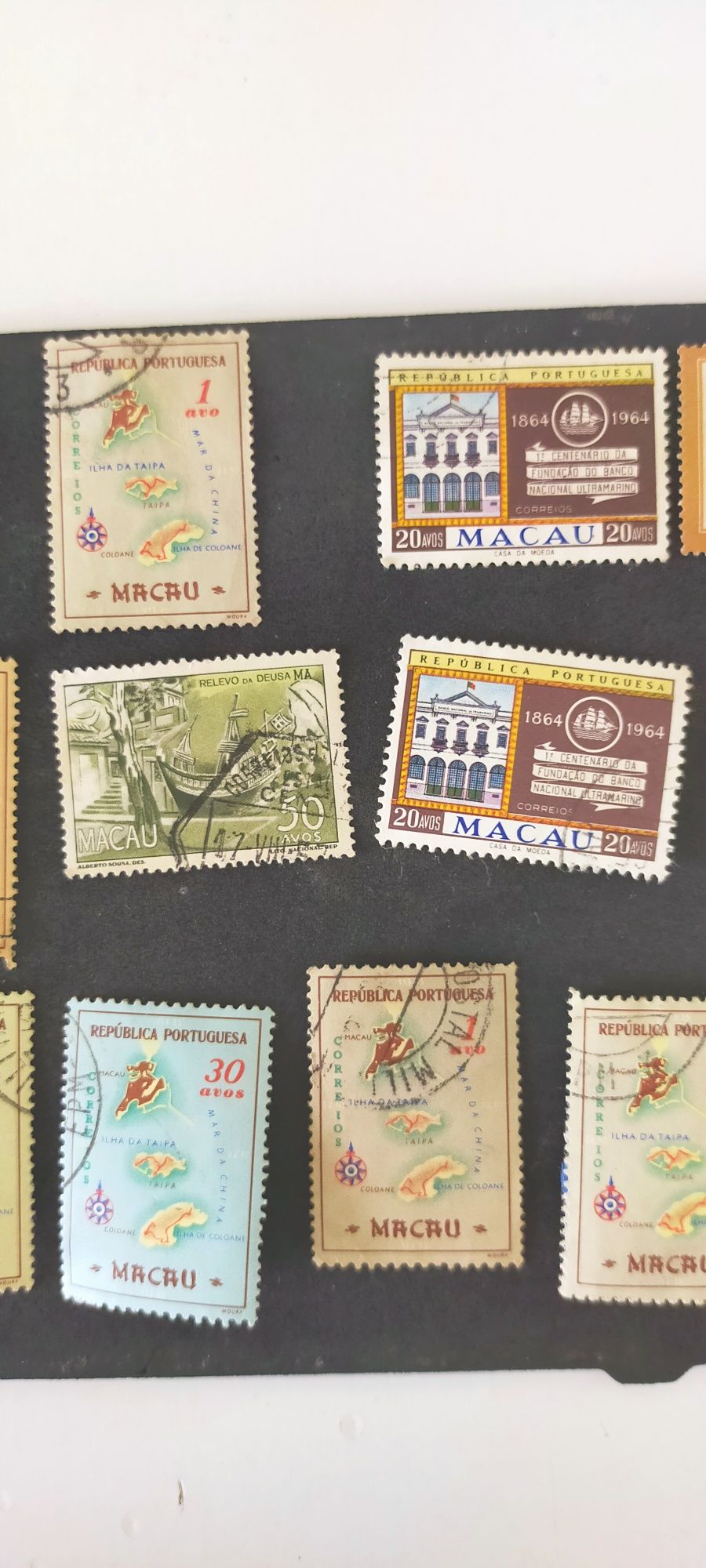 Vendo selos antigos de Macau