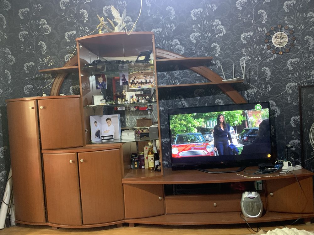 Стенка в гостинную