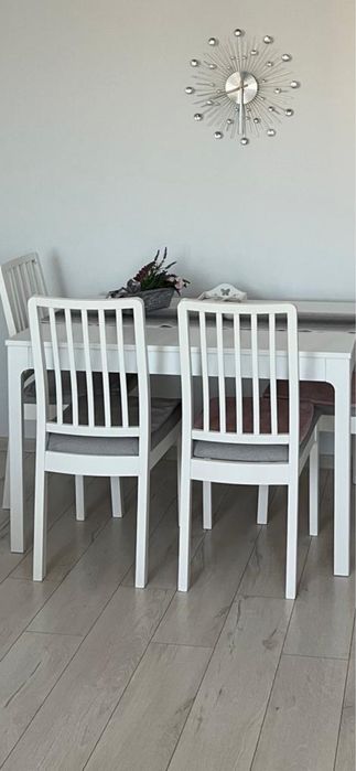 Zestaw stół + 4 krzesła IKEA NÄSINGE – stan idealny!