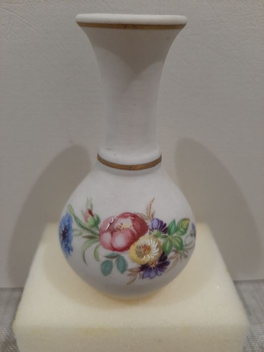 Peça em Porcelana Ibis Aveiro