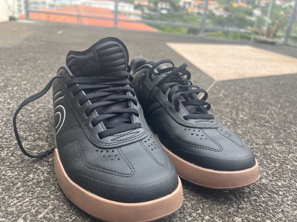 Sapatilhas Adidas FiveTen Sleuth DLX - Tamanho 38.5