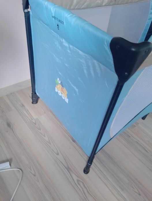 Łóżeczko turystyczne Hauck z materacem