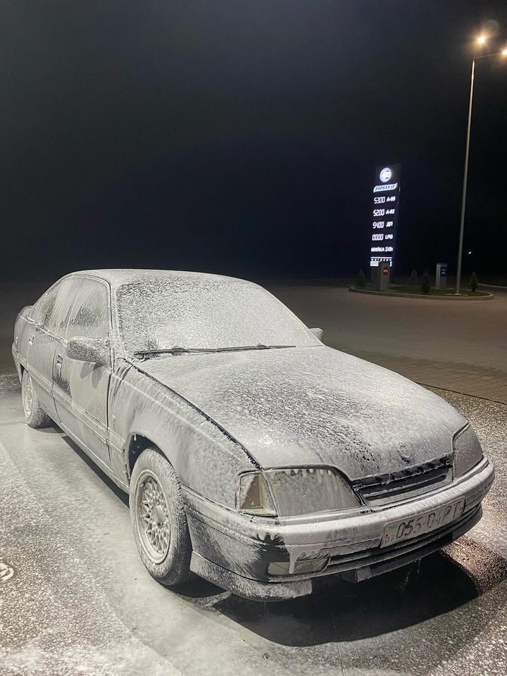 Opel Omega A. Газ/Бензин