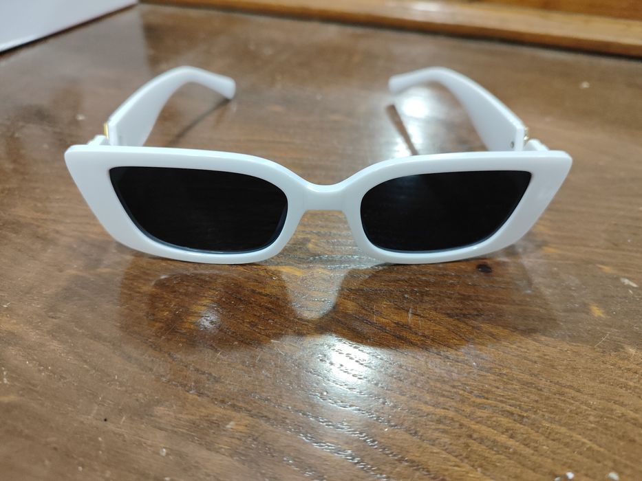 Vendo Óculos Vintage Branco