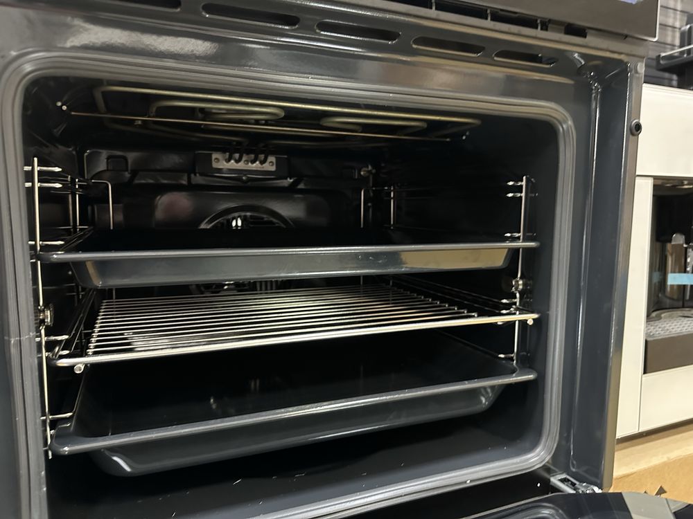 Nowy piekarnik parowy Kuppersbusch BD6340.0S