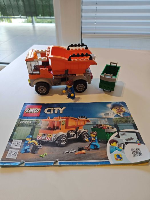 6 zestawów LEGO City – Pojazdy i auta