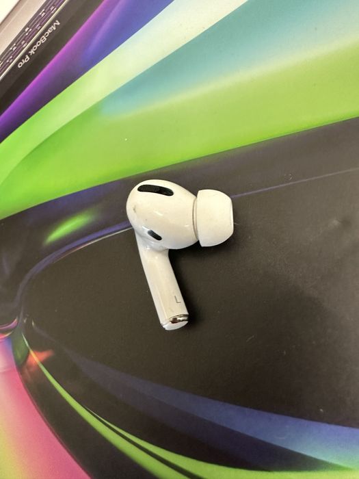 Продам навушник оригинал Airpods pro лівий арподс про один