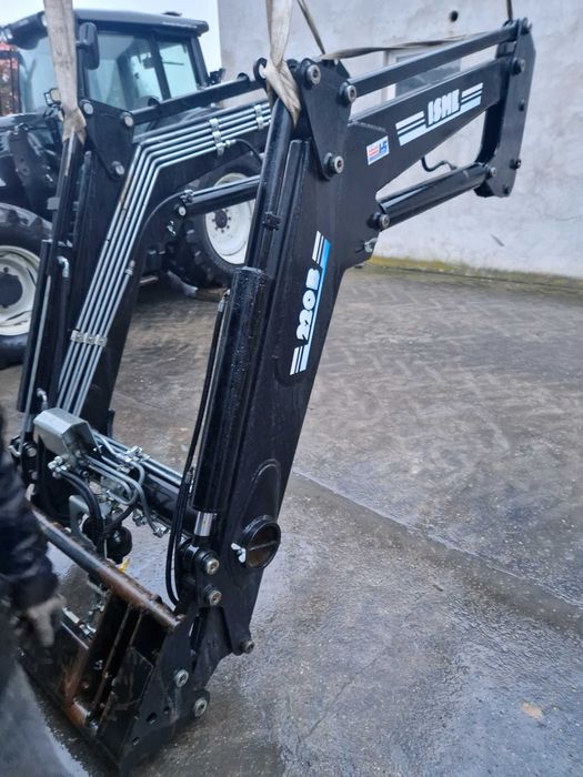 Tur jak Nowy Valtra ISOME Finskiej produkcji