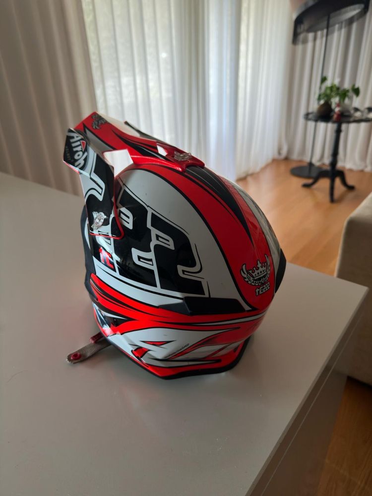 Capacete Airoh TC222