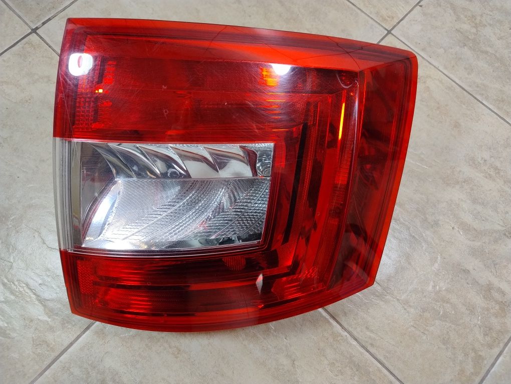Skoda Octavia 3 III kombi lampa prawa tył wysyłka OLX