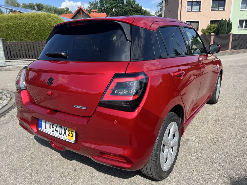 Suzuki Swift 1.2 Hybrid NOWY-MODEL  Niski przebieg