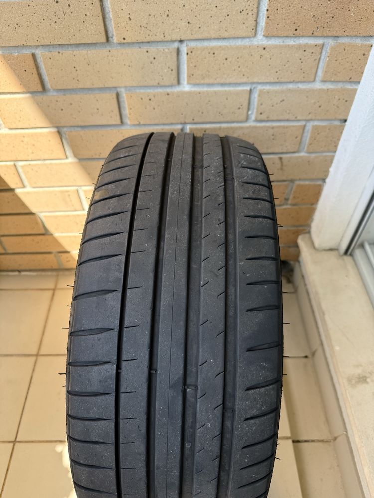 Pneu Michelin Pilot Sport 4