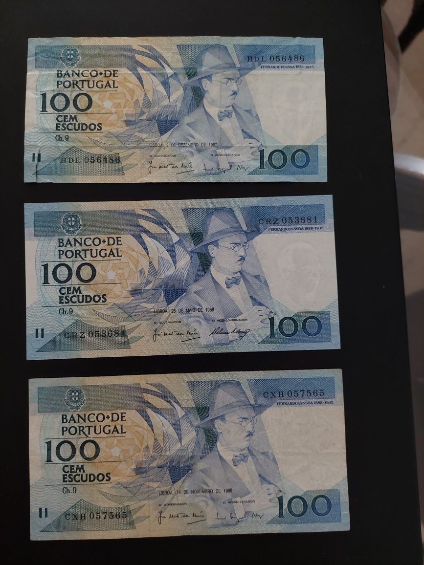 Notas de 100$00 escudos.