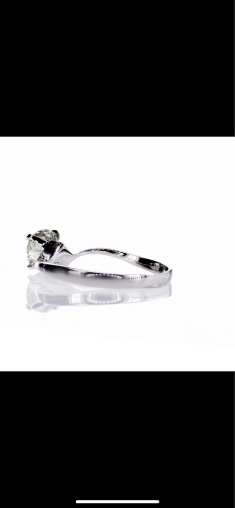 Anel de noivado em ouro branco com diamante natural certificado