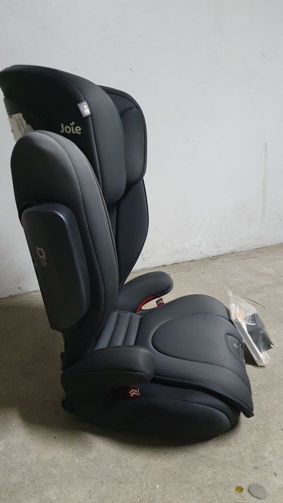 Cadeira de criança 3 aos 12 anos com isofix