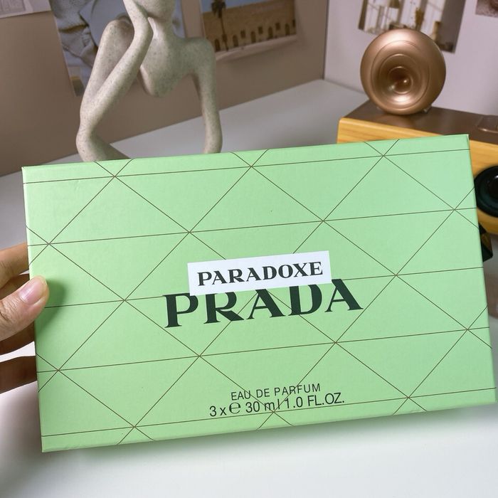 Набір парфумів Prada Paradoxe